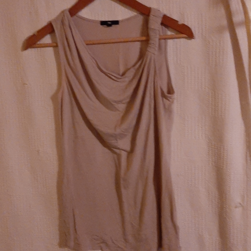 Cute little sleeveless top
